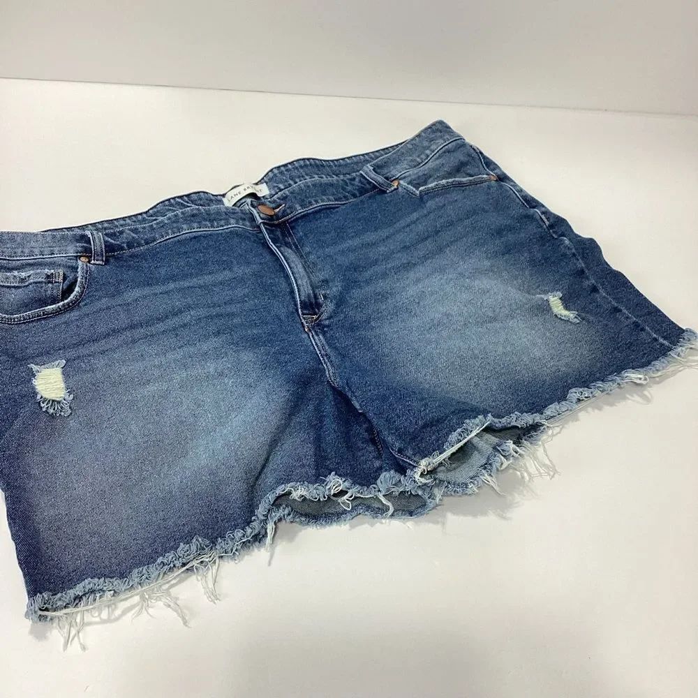 Lane Bryant Cut Off Jean Shorts Plus Size 24 Mid Rise Boyfriend MIDI Short Flex